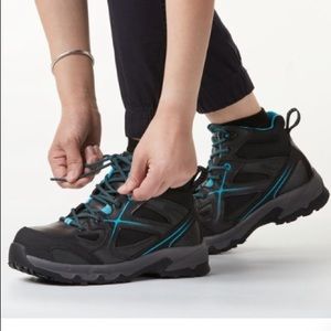 Moxie Mid | Aluminum Toe | women’s slip resistant work shoes| size 6.5